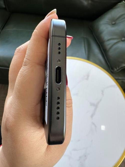 苹果国行iphone15pro/256g/黑色,原装机器,双卡5g手机,9